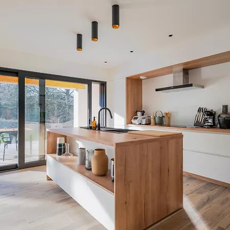 4etoiles Luxe, Detente Et Balneo Dans La Foret *